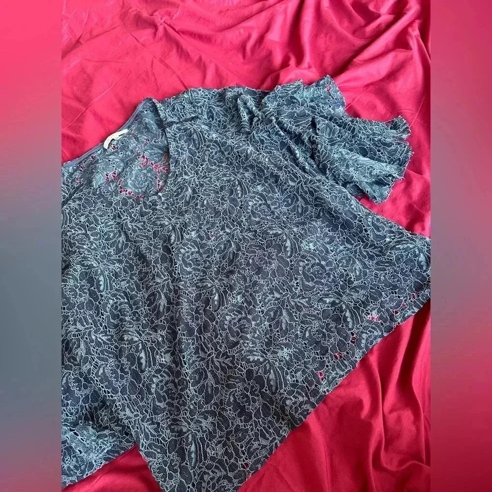 Fever xl blouse blue rose lace